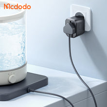 Cargar imagen en el visor de la galería, Mcdodo 20W PD Fast Charging Universal Travel Adapter-Mcdodo CP-3471
