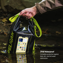 Cargar imagen en el visor de la galería, 5L Pelican Marine - Bolsa seca impermeable IP68 de 5 litros