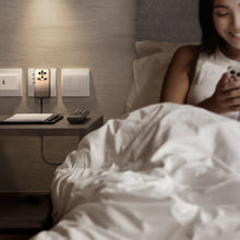 Cargar imagen en el visor de la galería, Momax 1-World 4-Port GaN Travel Charger 170W + USB-C Cable