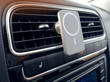 Cargar imagen en el visor de la galería, Belkin MagSafe Car Vent Mount PRO for iPhone 12, 12 Pro, 12 Pro Max, 12 Mini