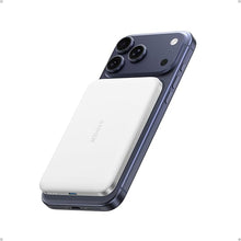 Cargar imagen en el visor de la galería, Anker Nano Power Bank, Ultra-Slim 5,000mAh Magnetic Battery Pack, Qi2 Certified 15W Max Ultra-Fast MagSafe-Compatible Portable Charger
