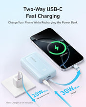 Cargar imagen en el visor de la galería, Anker Portable Charger, 10,000mAh 30W Power Bank cable integrado
