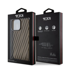 Cargar imagen en el visor de la galería, TUMI HC PC/TPU TRANSPARENT 19 DEGREE IP15 PRO MAX BLACK
