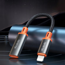 Cargar imagen en el visor de la galería, Mcdodo Type -C Lightning Convertor Cable CA-1440
